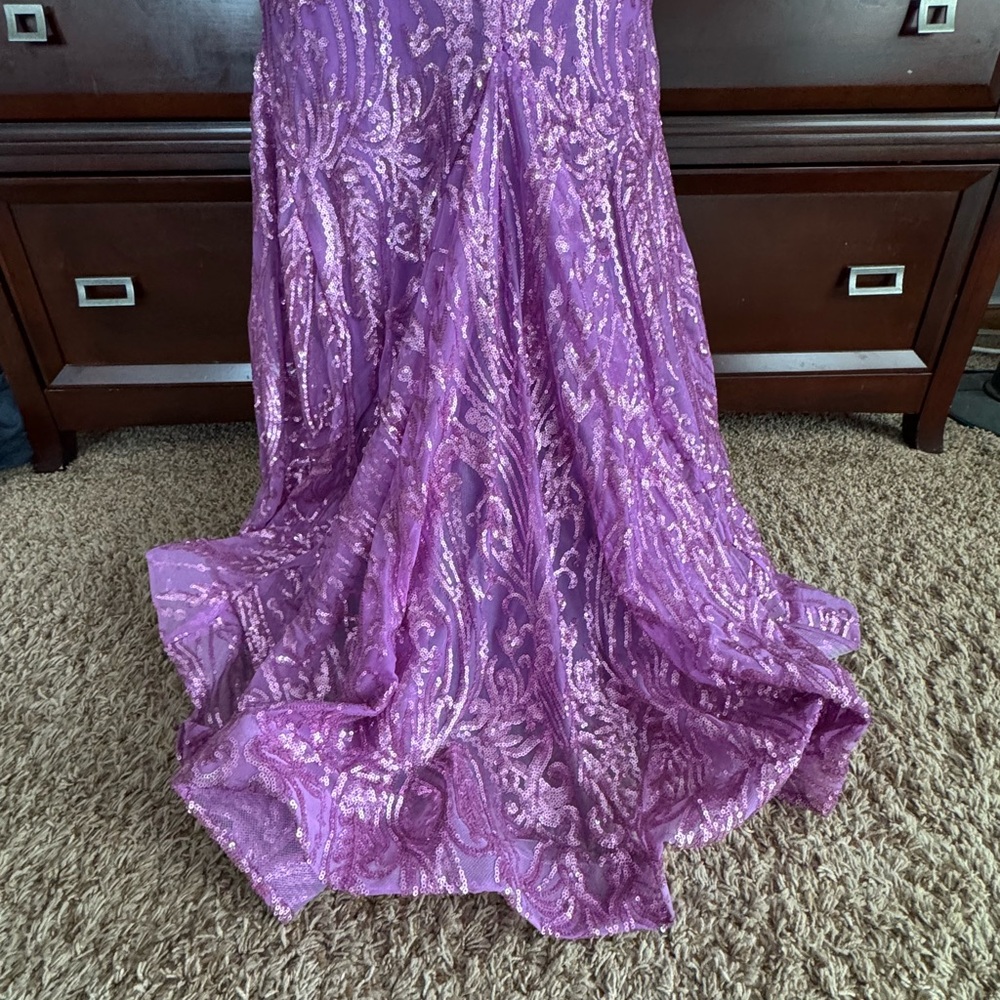 AVA PRESLEY Mermaid sequin prom gown Size 4 - Picture 6 of 7